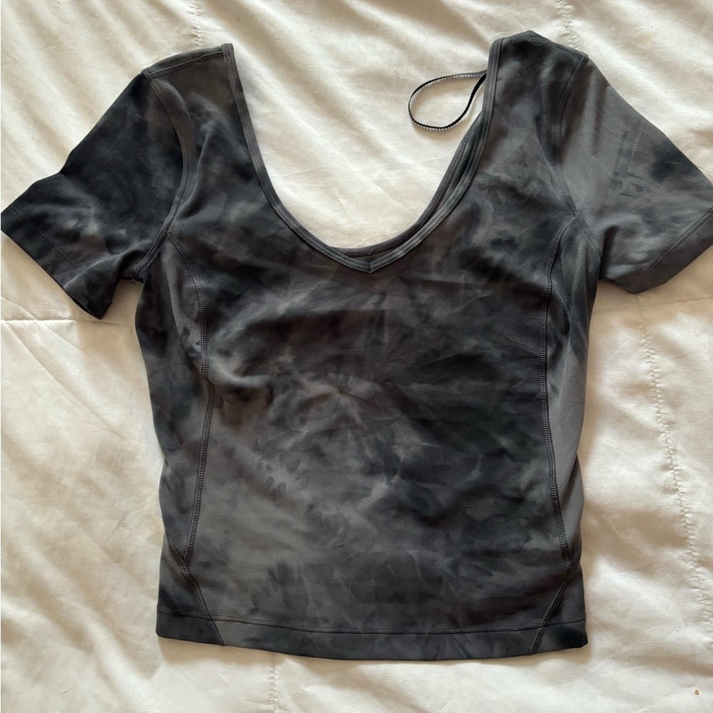 Never worn without tags Align Tee. Size 2